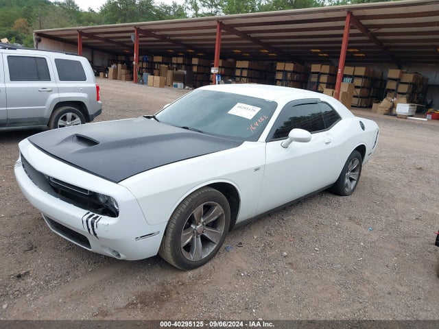 Dodge Challenger Sxt 2015 2C3CDZAG9FH764262 Image 2