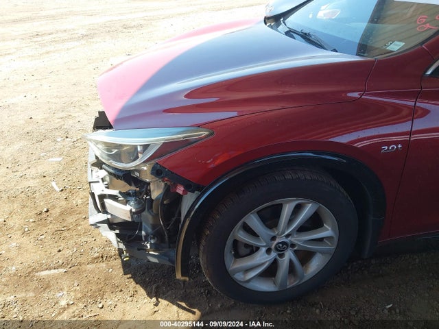 SJKCH5CP7JA048471 Infiniti Qx30 Premium