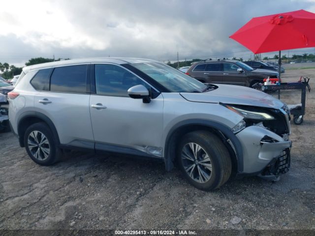 5N1AT3BAXMC829497 Nissan Rogue Sv Fwd