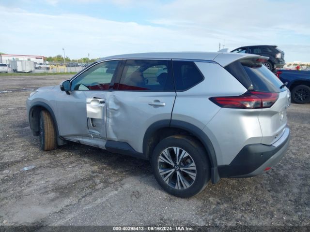 5N1AT3BAXMC829497 Nissan Rogue Sv Fwd