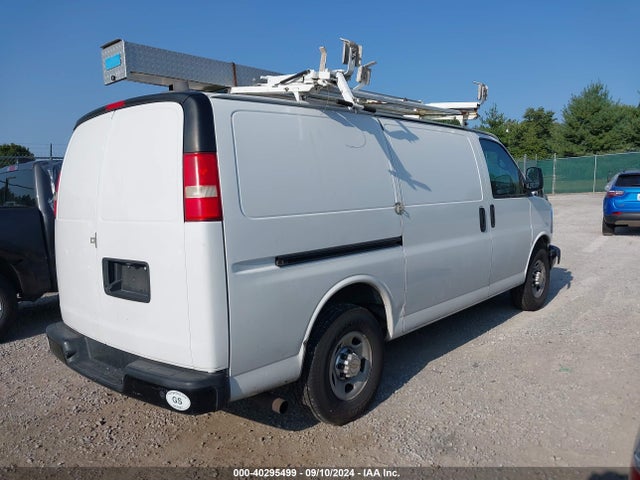 Chevrolet Express 2500 Work Van 2014 1GCWGFCA2E1145684 Image 4