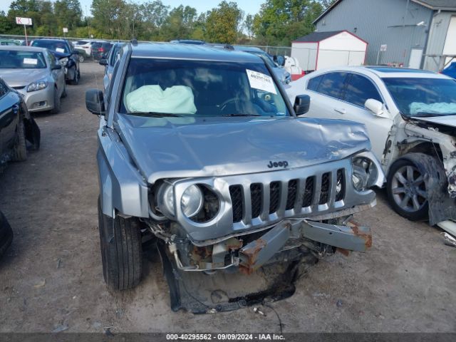 1C4NJPBA3ED888986 Jeep Patriot Altitude