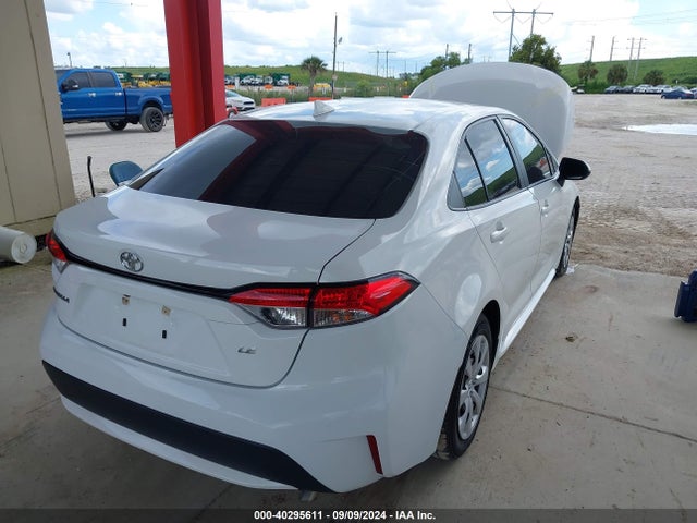 Toyota COROLLA LE 2021 5YFEPMAE4MP235824 Image 4