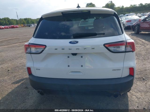 1FMCU9G67NUA77623 Ford ESCAPE SE