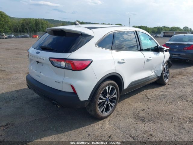 1FMCU9G67NUA77623 Ford ESCAPE SE
