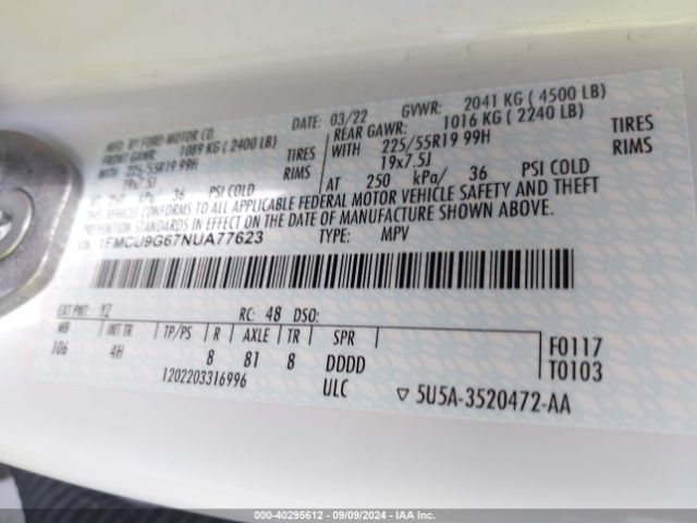 1FMCU9G67NUA77623 Ford ESCAPE SE