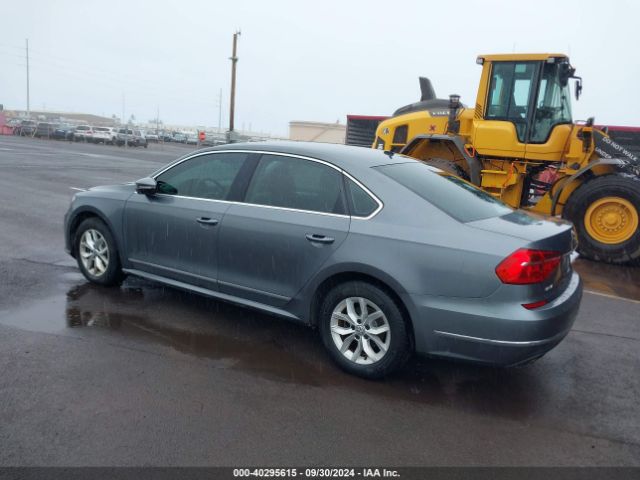 1VWAT7A34GC037636 Volkswagen Passat 1.8t S