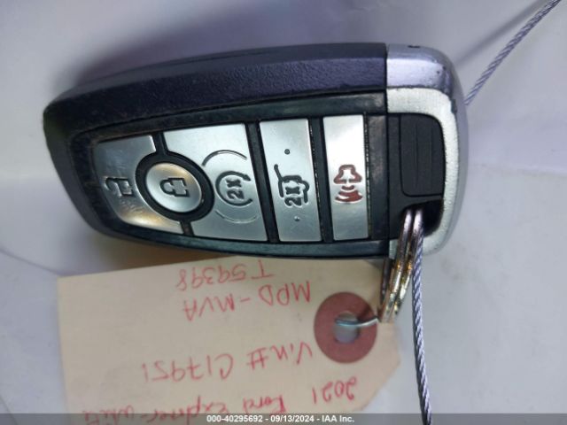 2021 FORD EXPLORER 1FMSK8DH4MGC17951 Photo 10