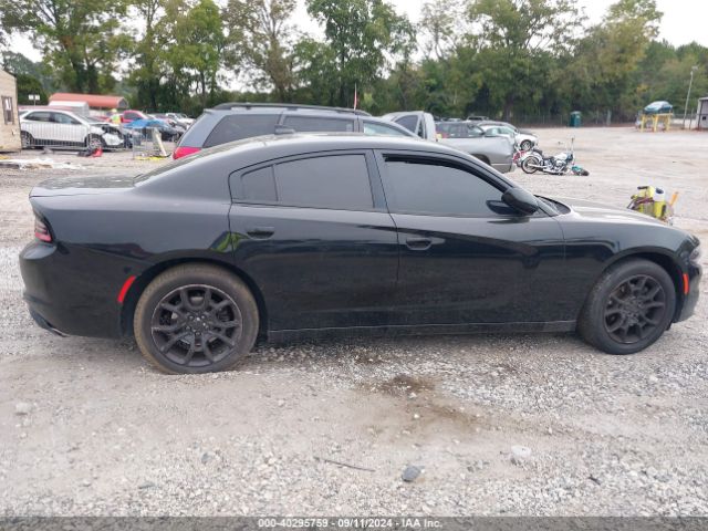 2C3CDXJG0FH919883 Dodge Charger Sxt
