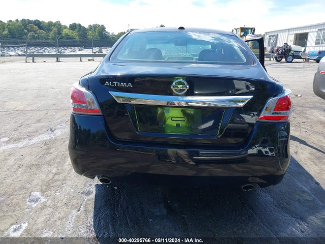 Nissan Altima 2.5 S 2015 1N4AL3AP1FC246478 Image 15