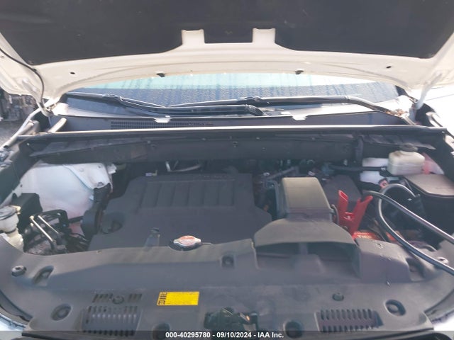 5TDYKRFHXGS152308 Toyota Highlander Limited V6