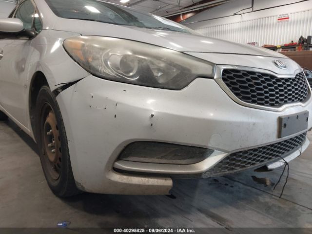 KNAFK4A67F5407983 KIA FORTE LX