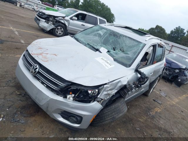WVGAV7AX3FW514579 Volkswagen Tiguan Sel