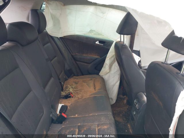 WVGAV7AX3FW514579 Volkswagen Tiguan Sel