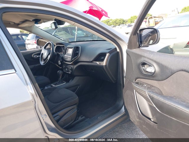 Jeep Cherokee Latitude 2016 1C4PJLCBXGW302106 Image 5