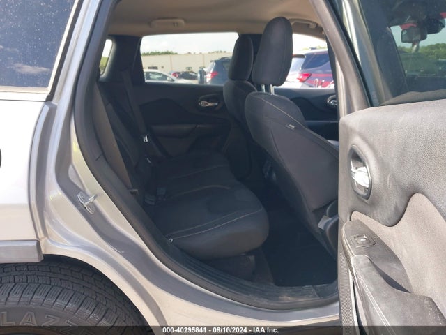 Jeep Cherokee Latitude 2016 1C4PJLCBXGW302106 Image 8