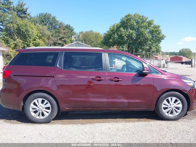 KIA SEDONA LX 2017 KNDMB5C15H6326995 Image 13
