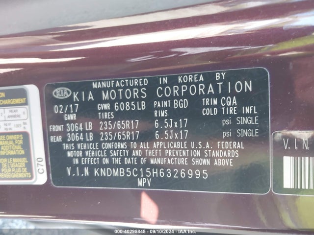 KIA SEDONA LX 2017 KNDMB5C15H6326995 Image 9