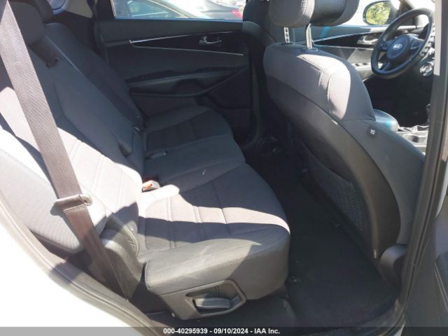 5XYPGDA58GG014356 KIA Sorento 3.3l Lx