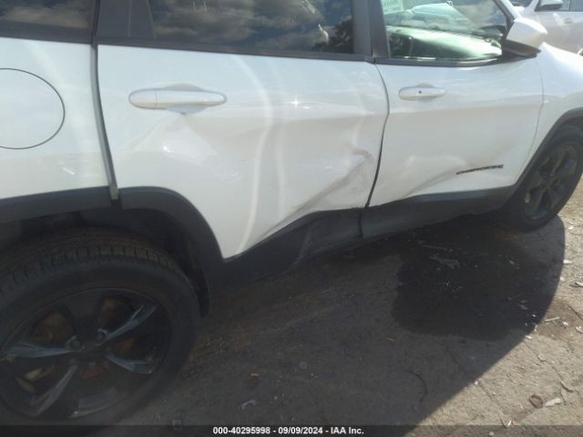 1C4PJMCS5FW714504 Jeep Cherokee Latitude Altitude