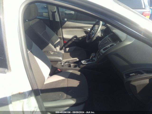 1FADP3F27EL107274 Ford FOCUS SE