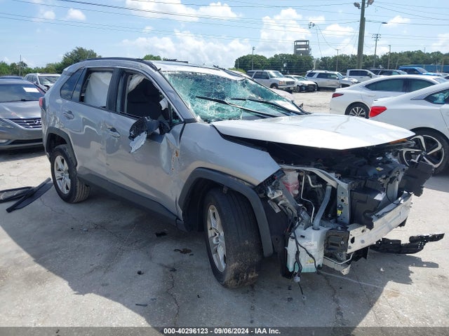 Toyota Rav4 Xle 2020 2T3W1RFVXLW066683 головне зображення