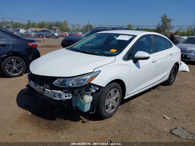 Chevrolet Cruze Ls Manual 2017 1G1BB5SM5H7149340 Image 2