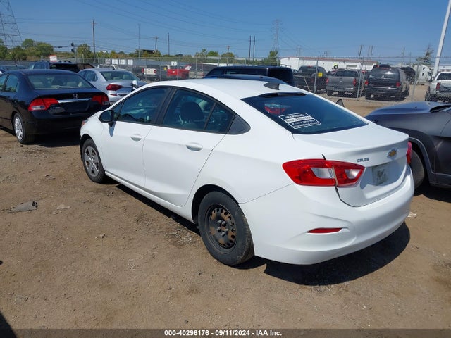 Chevrolet Cruze Ls Manual 2017 1G1BB5SM5H7149340 Image 3