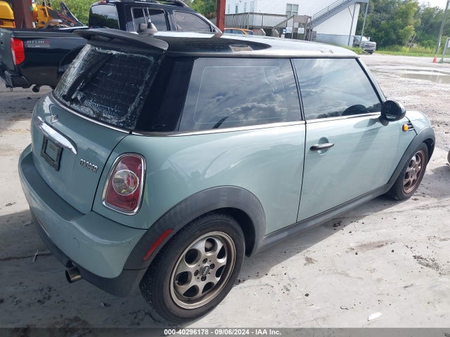 2013 MINI HARDTOP WMWSU3C56DT677335 Photo 3