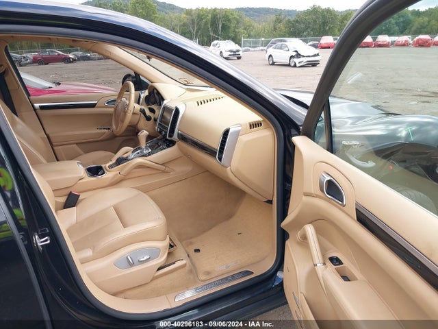 2011 PORSCHE CAYENNE WP1AB2A24BLA48711 Photo 4