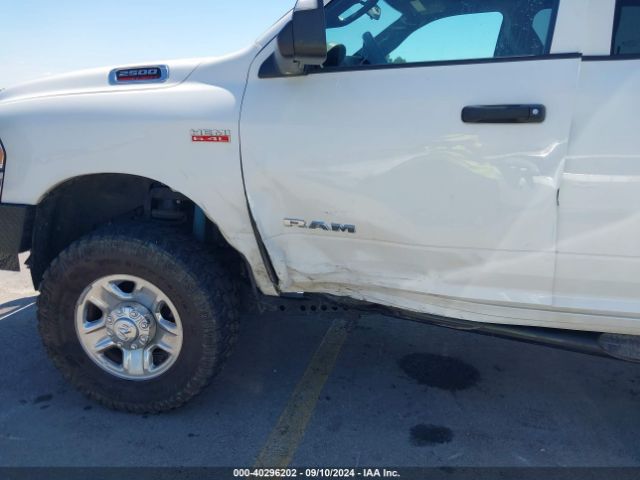 3C6UR5CJ2MG657304 RAM 2500 Tradesman  4x4 6'4 Box