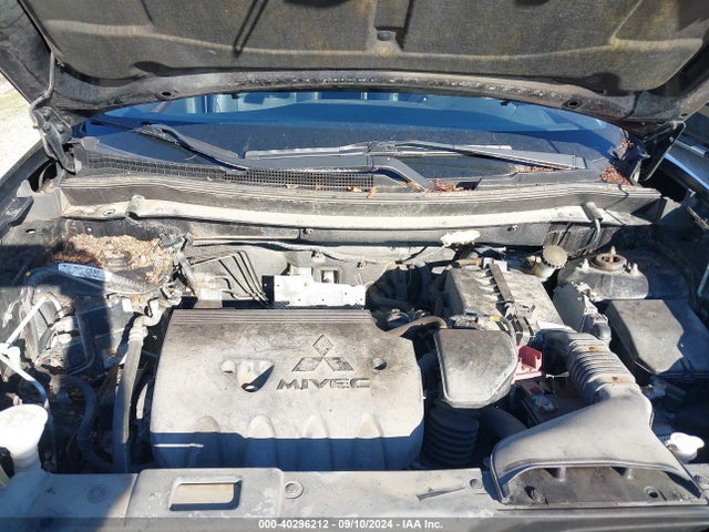 2014 MITSUBISHI OUTLANDER JA4AZ3A33EZ003301 Photo 9
