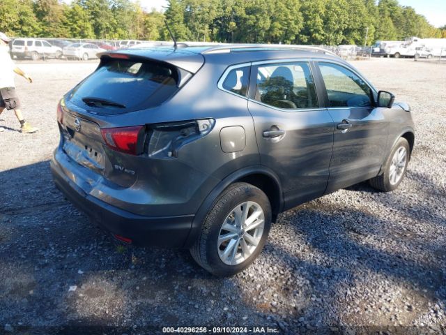 JN1BJ1CR8HW124521 Nissan Rogue Sport Sv