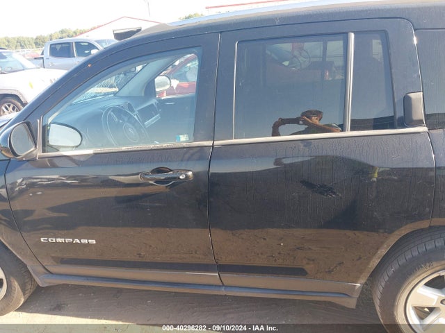 1C4NJCEA9ED529517 Jeep Compass Latitude