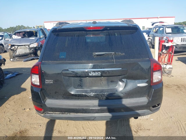 1C4NJCEA9ED529517 Jeep Compass Latitude