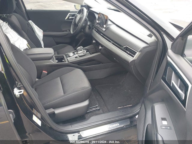 2022 MITSUBISHI OUTLANDER JA4J4TA84NZ067485 Photo 4