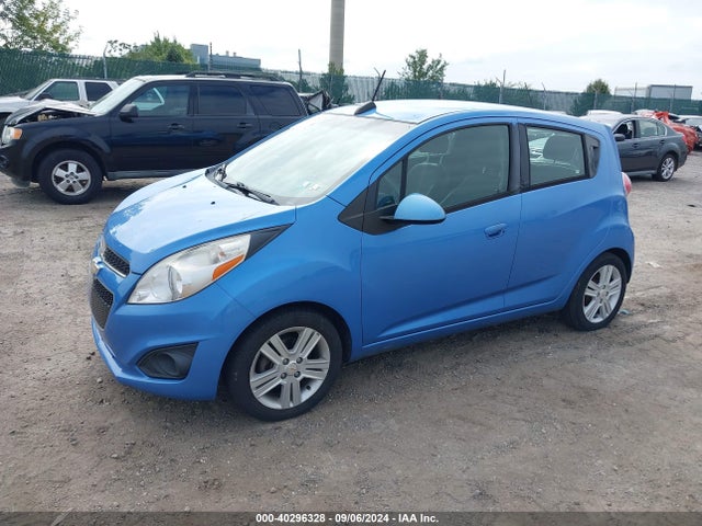 Chevrolet Spark 1lt Cvt 2015 KL8CD6S98FC759527 Image 2