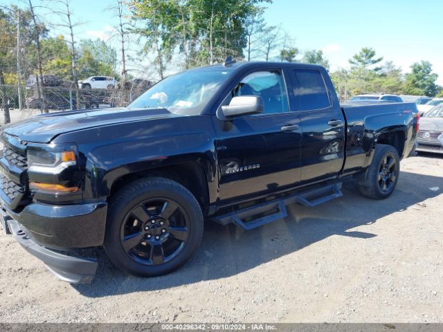 1GCVKPEC4JZ210058 Chevrolet Silverado 1500 Custom