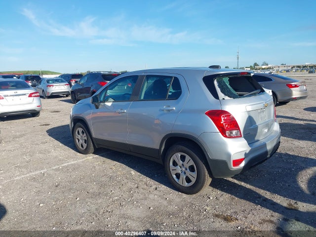 Chevrolet TRAX LS 2017 KL7CJKSB9HB188857 Image 3