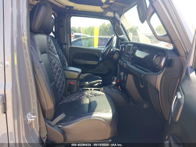 1C4HJXDG1KW659642 Jeep Wrangler Unlimited Sport Altitude 4x4
