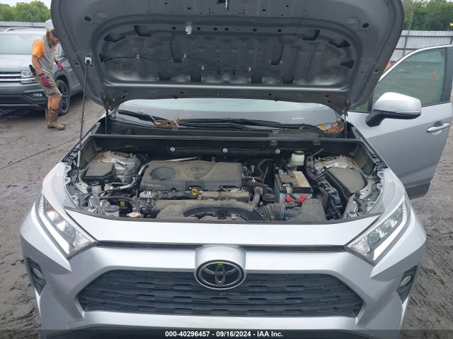 Toyota Rav4 Xle 2019 JTMW1RFV2KD012080 Image 10