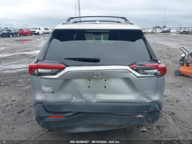 Toyota Rav4 Xle 2019 JTMW1RFV2KD012080 Image 16
