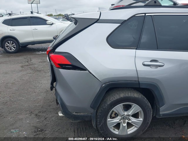Toyota Rav4 Xle 2019 JTMW1RFV2KD012080 Image 18