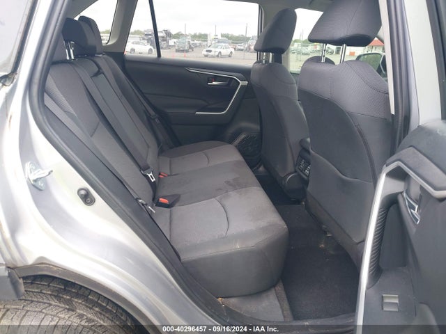 Toyota Rav4 Xle 2019 JTMW1RFV2KD012080 Image 8