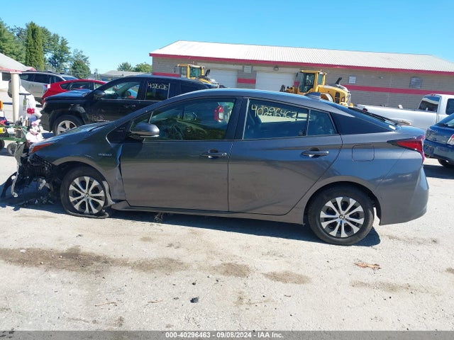Toyota Prius Xle Awd-e 2020 JTDL9RFU6L3017454 Image 14