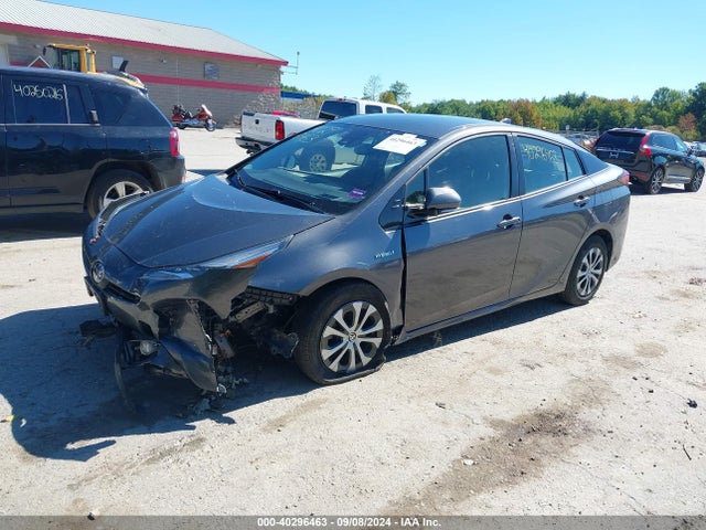 Toyota Prius Xle Awd-e 2020 JTDL9RFU6L3017454 Image 2