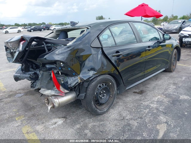 Toyota COROLLA LE 2022 5YFEPMAE7NP298658 Image 4