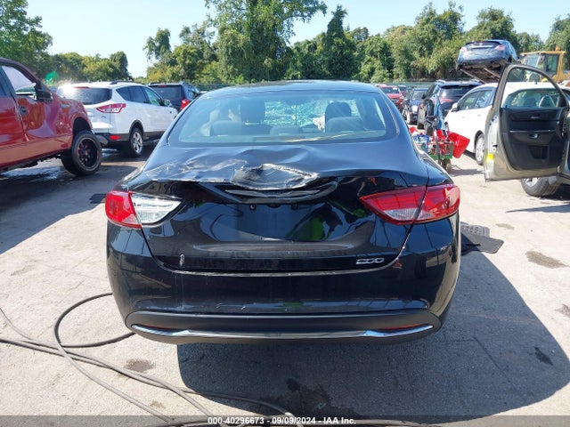 1C3CCCAB1GN117027 Chrysler 200 Limited