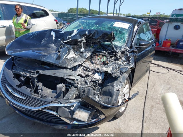 1C3CCCAB1GN117027 Chrysler 200 Limited
