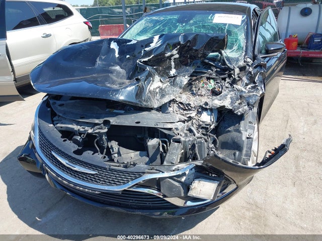 1C3CCCAB1GN117027 Chrysler 200 Limited